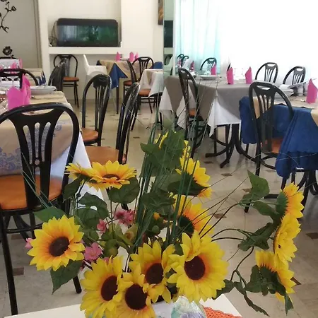 ホテル Madrid リミニ