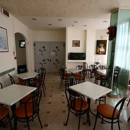 Madrid 3* Римини